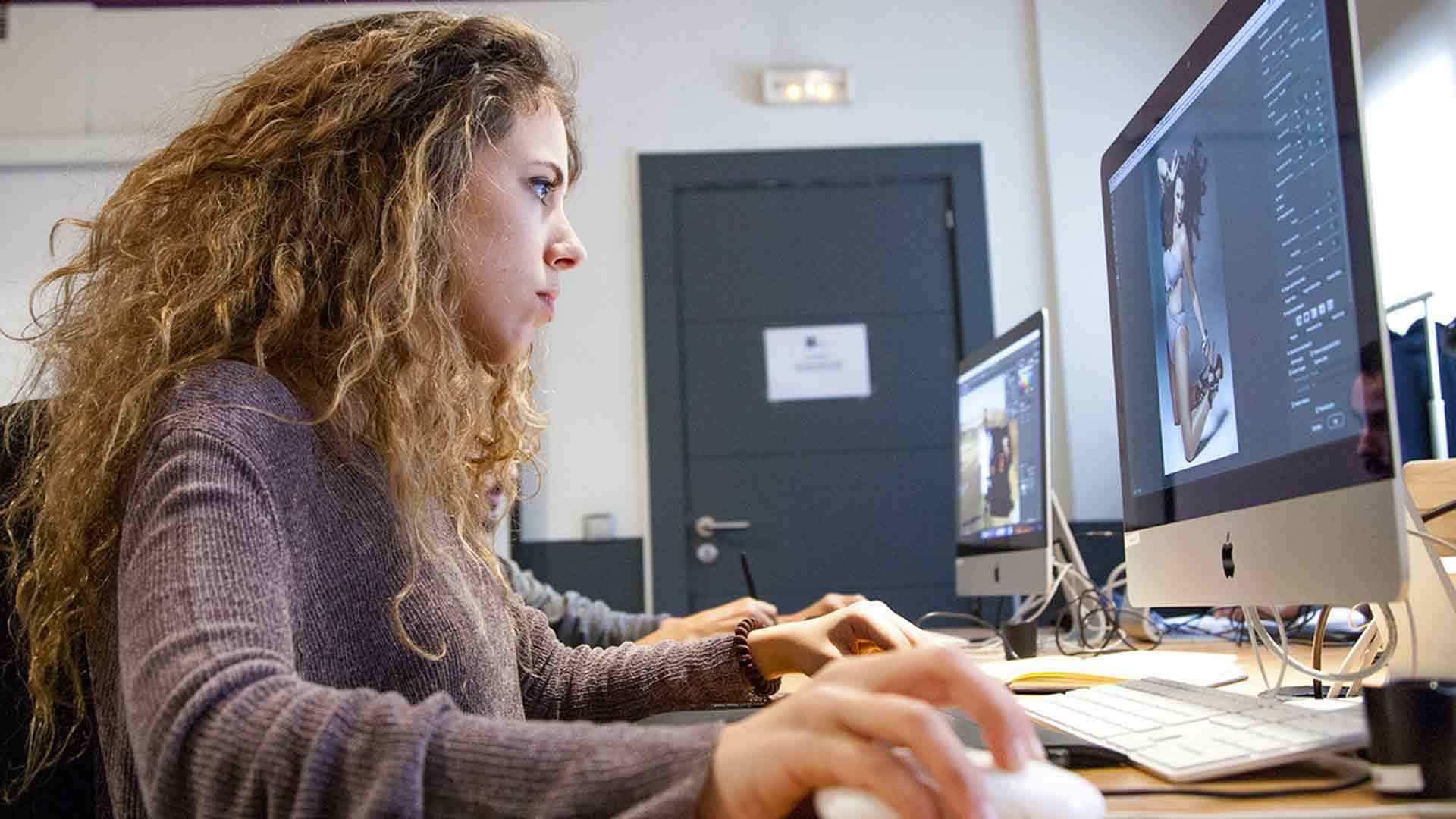 alumna diseno grafico clases photoshop