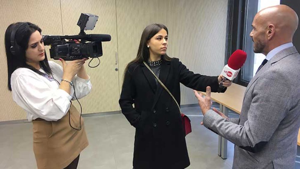 rueda prensa conectados sin barreras master en reporterismo